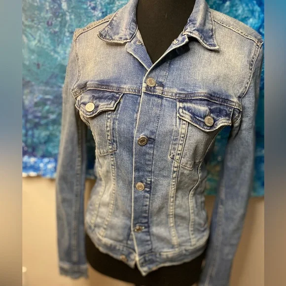 Jean jacket - Picture 11 of 13